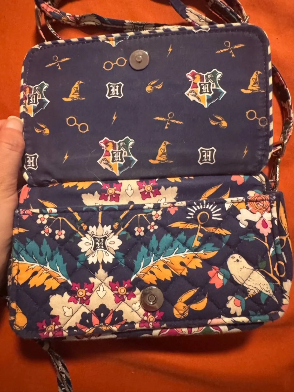 Vera Bradley Harry Potter Home to Hogwarts Crossbody bag - Picture 3 of 5